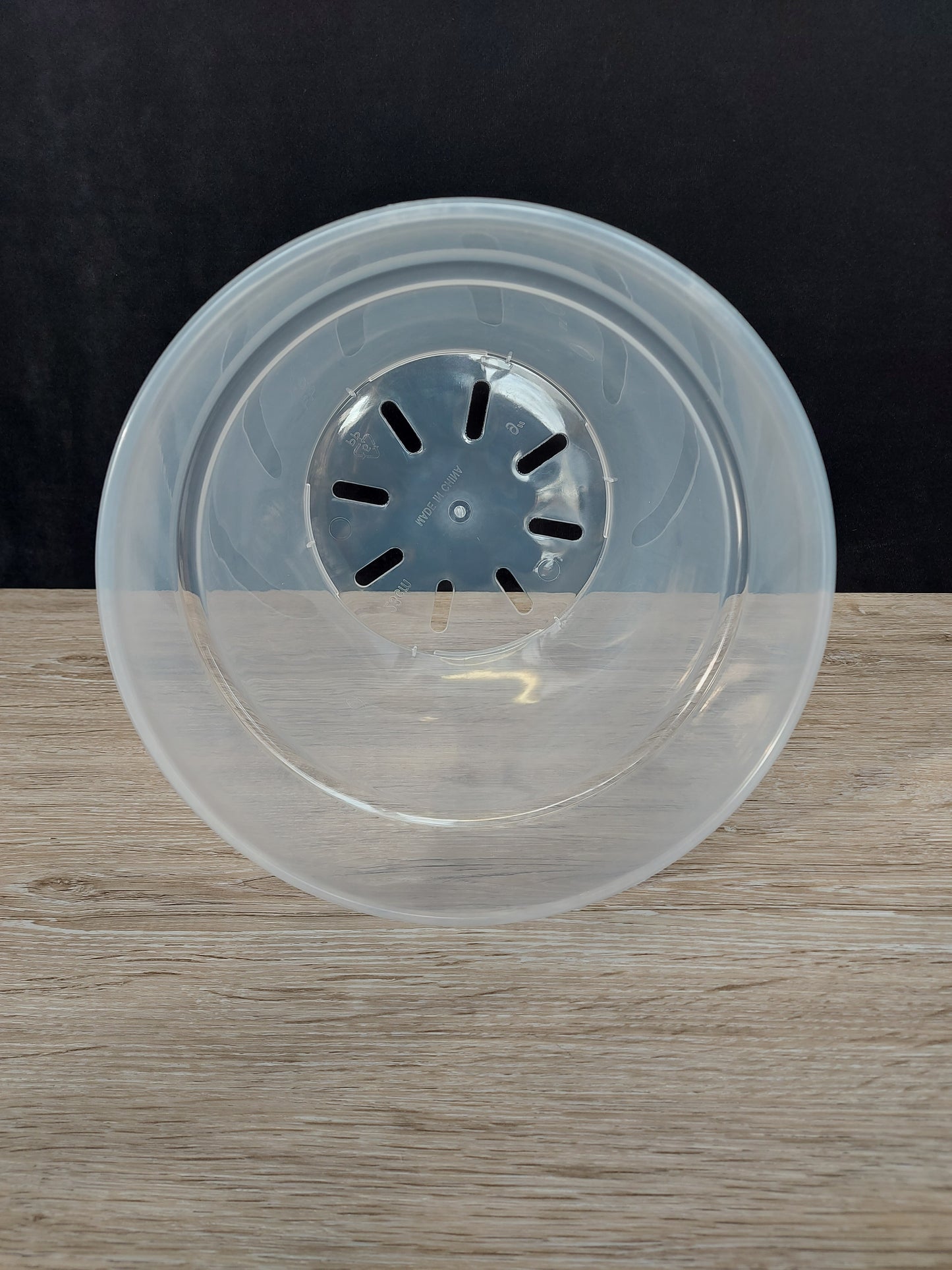 9" Clear Plant Pot